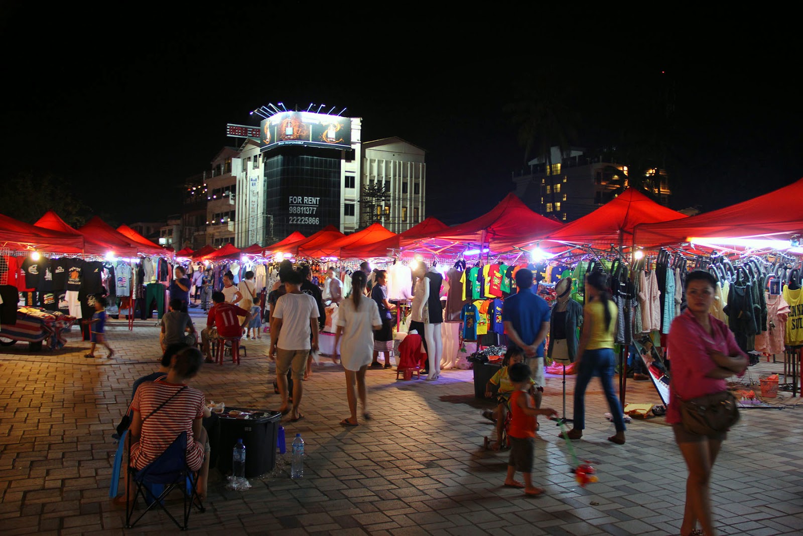 Vientiane night market