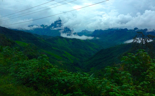 Many beautiful sights on the way to Luang Prabang