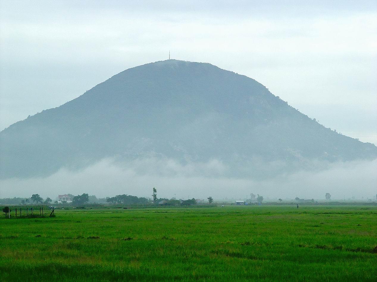 Beautiful scenes along way to Tay Ninh 