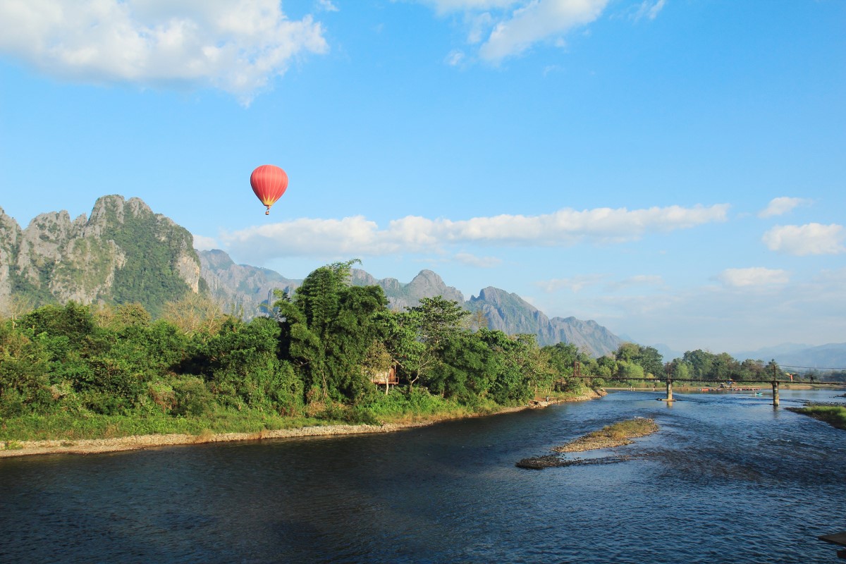 The peaceful countryside Vang Vieng