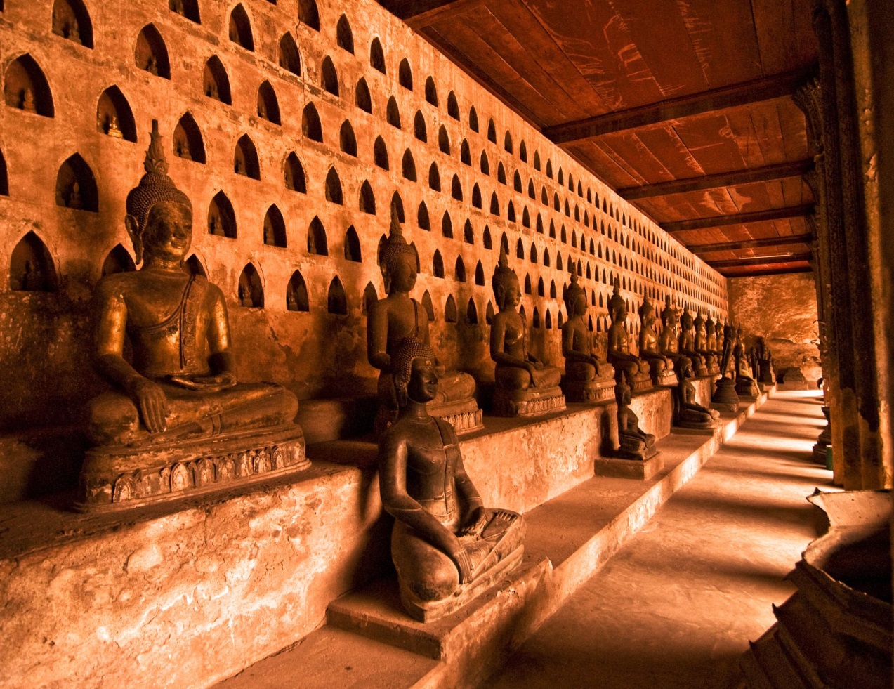 Buddha statues in Wat Si Saket 